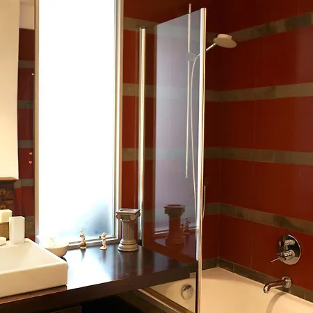 Azuni 4* Rome