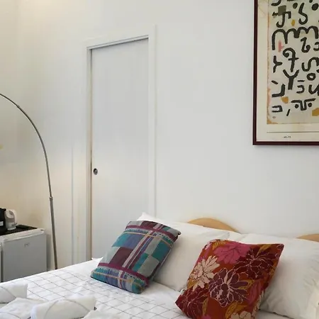 Azuni Bed & Breakfast Rome