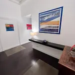 فندق مبيت وإفطار Azuni 4*