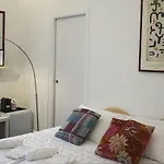فندق مبيت وإفطار Azuni روما